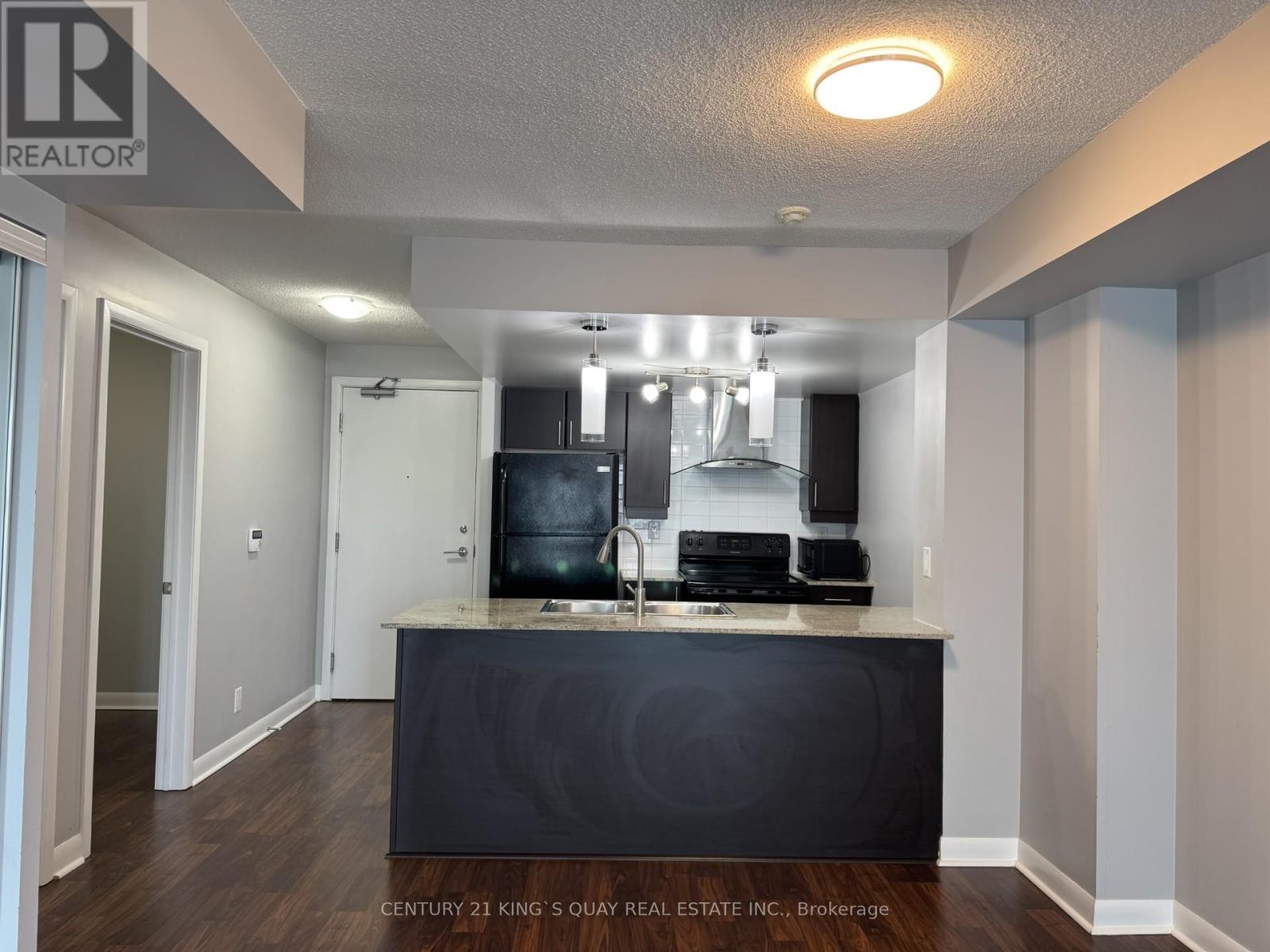 2109 - 25 Town Centre Court Property Photo 6