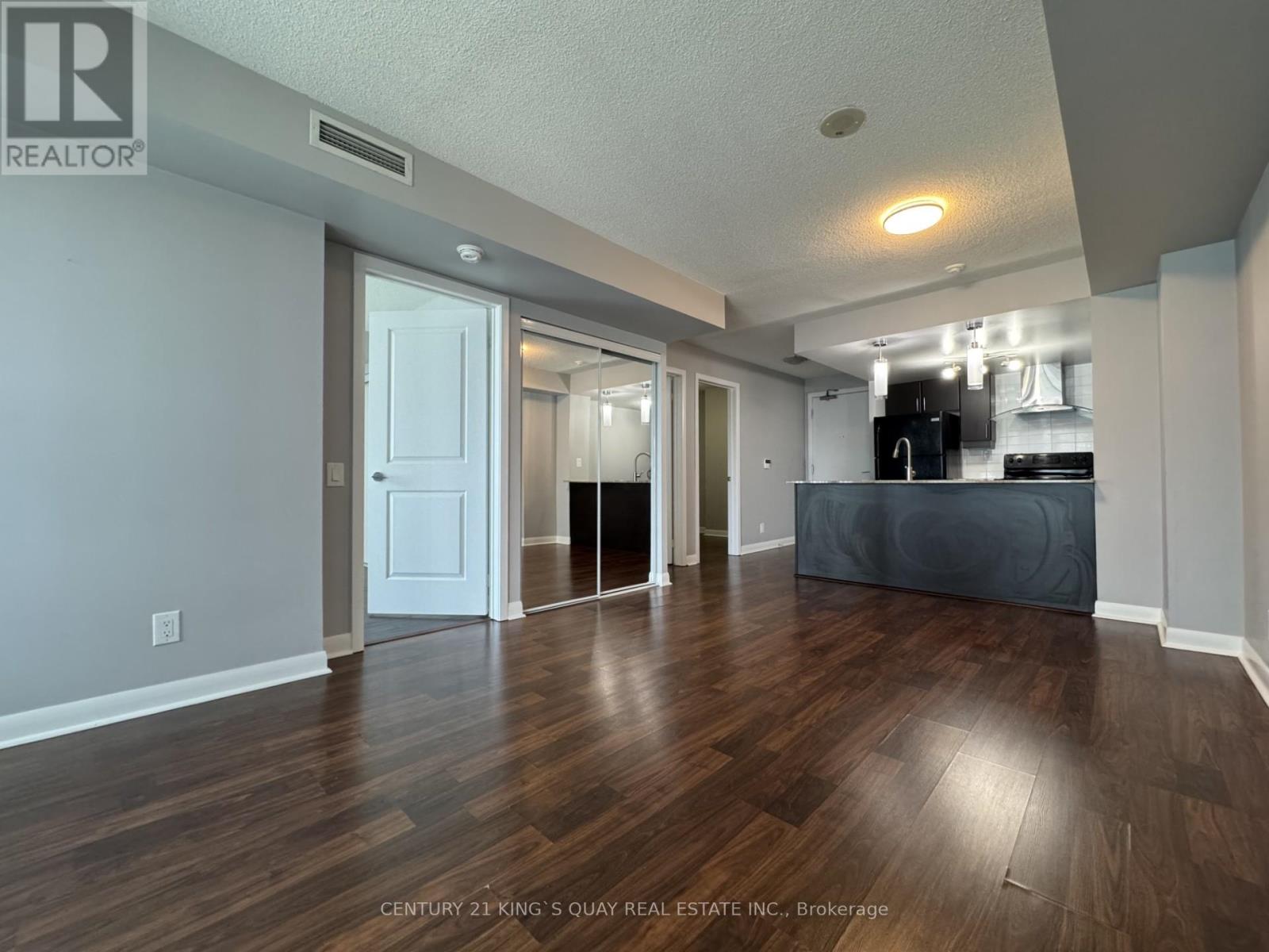 2109 - 25 Town Centre Court Property Photo 7