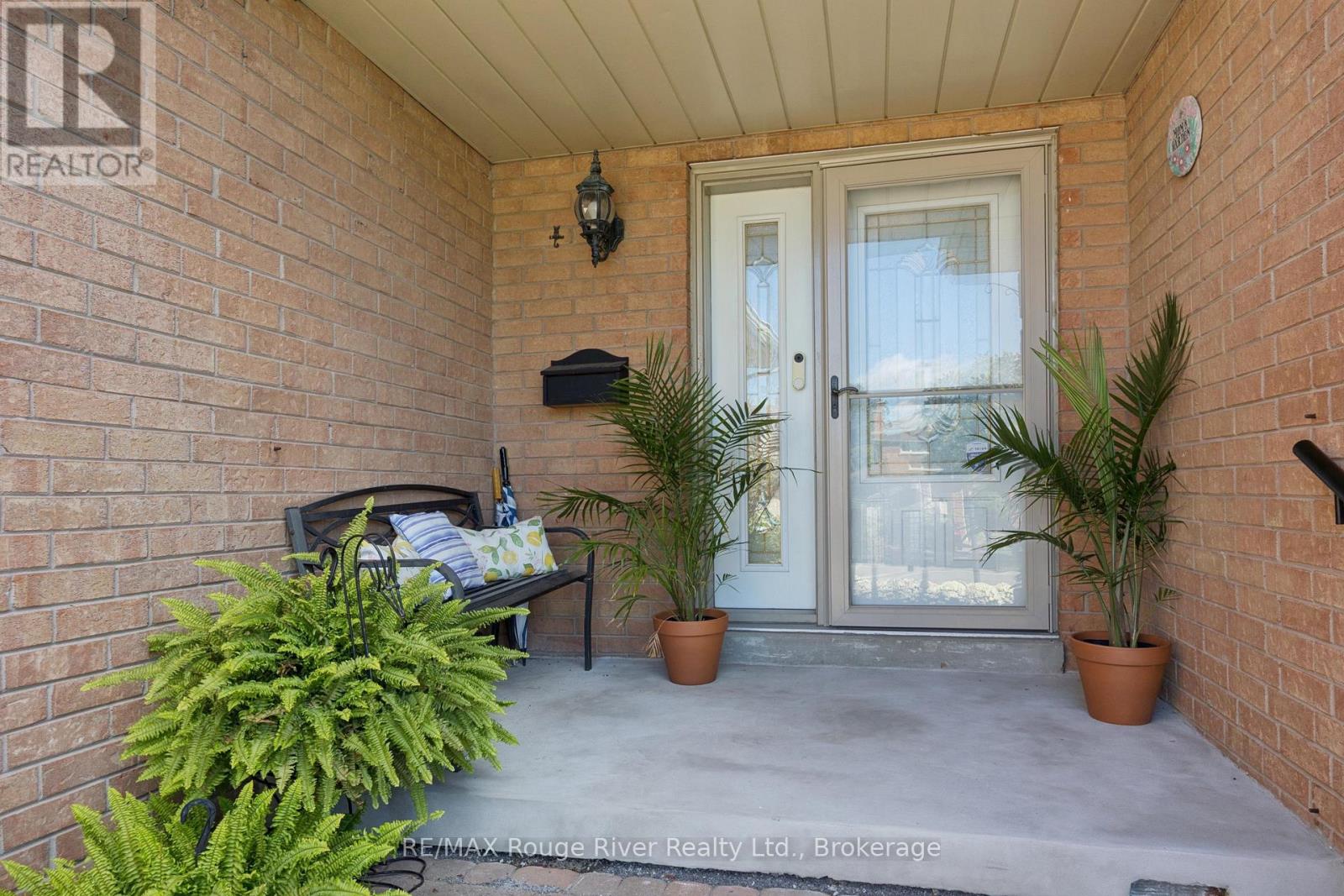 263 Glen Hill Drive Property Photo 4