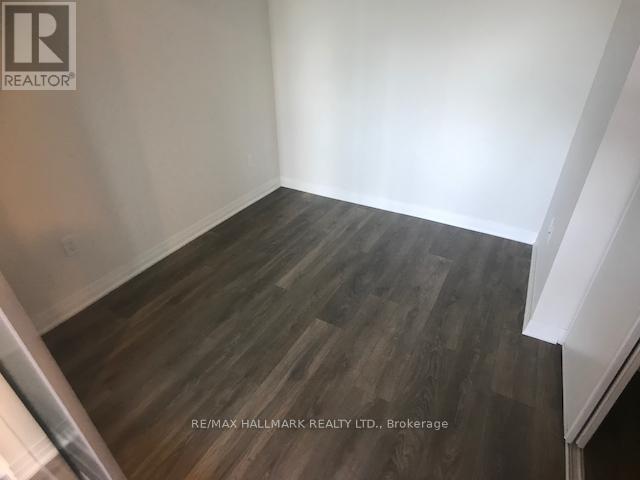 324 - 2301 Danforth Avenue Property Photo 12