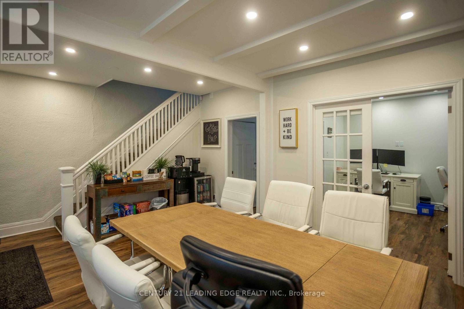 20 Baldwin Street Property Photo 4