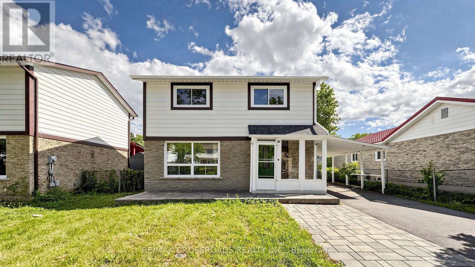 36 United Square Property Photo 1