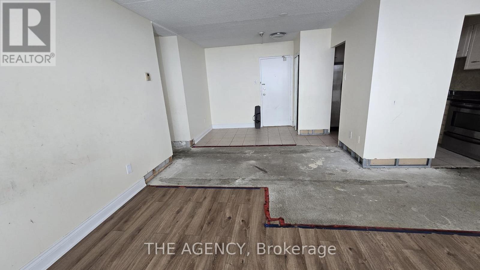 804 - 207 Galloway Road Property Photo 4