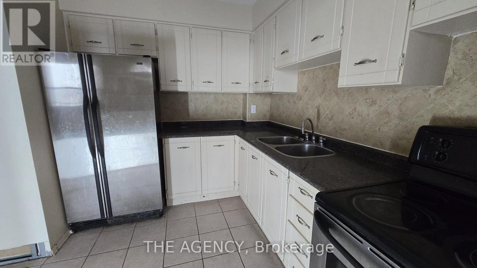 804 - 207 Galloway Road Property Photo 6