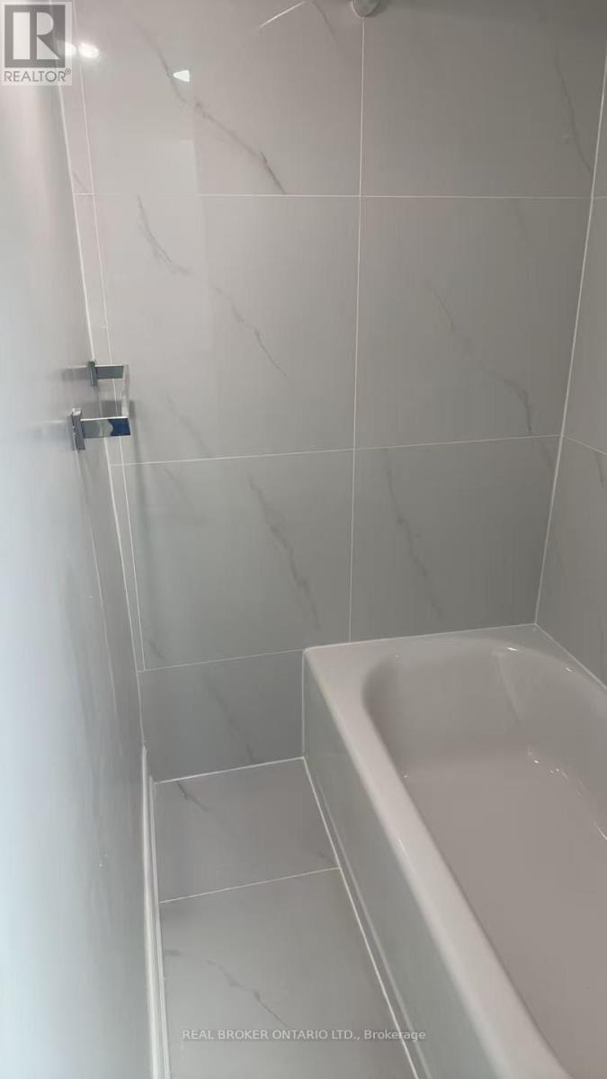1 - 202 O'connor Drive Property Photo 5