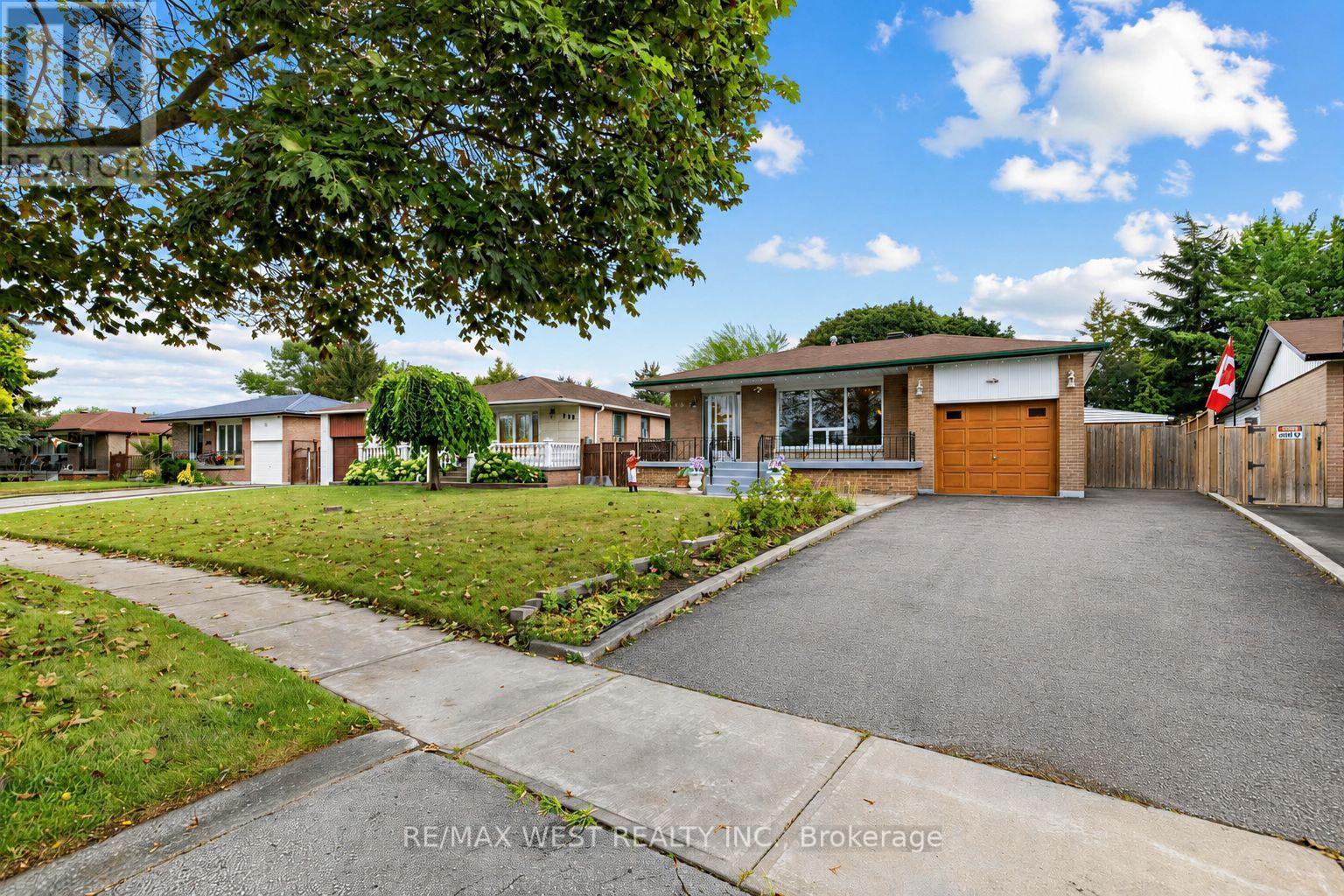 407 BRIMORTON DRIVE Property Photo 1