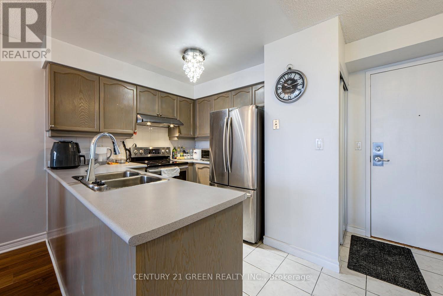 2623 - 68 Corporate Drive Property Photo 11