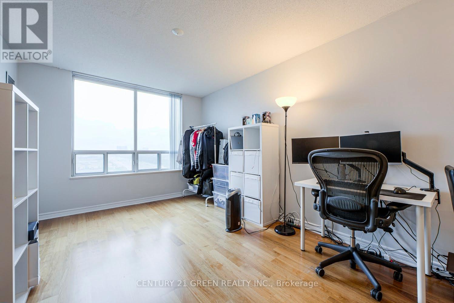 2623 - 68 Corporate Drive Property Photo 14