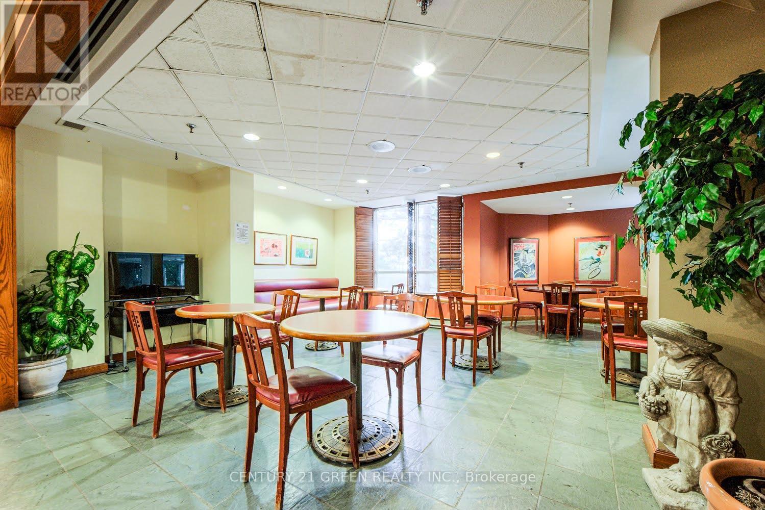 2623 - 68 Corporate Drive Property Photo 19
