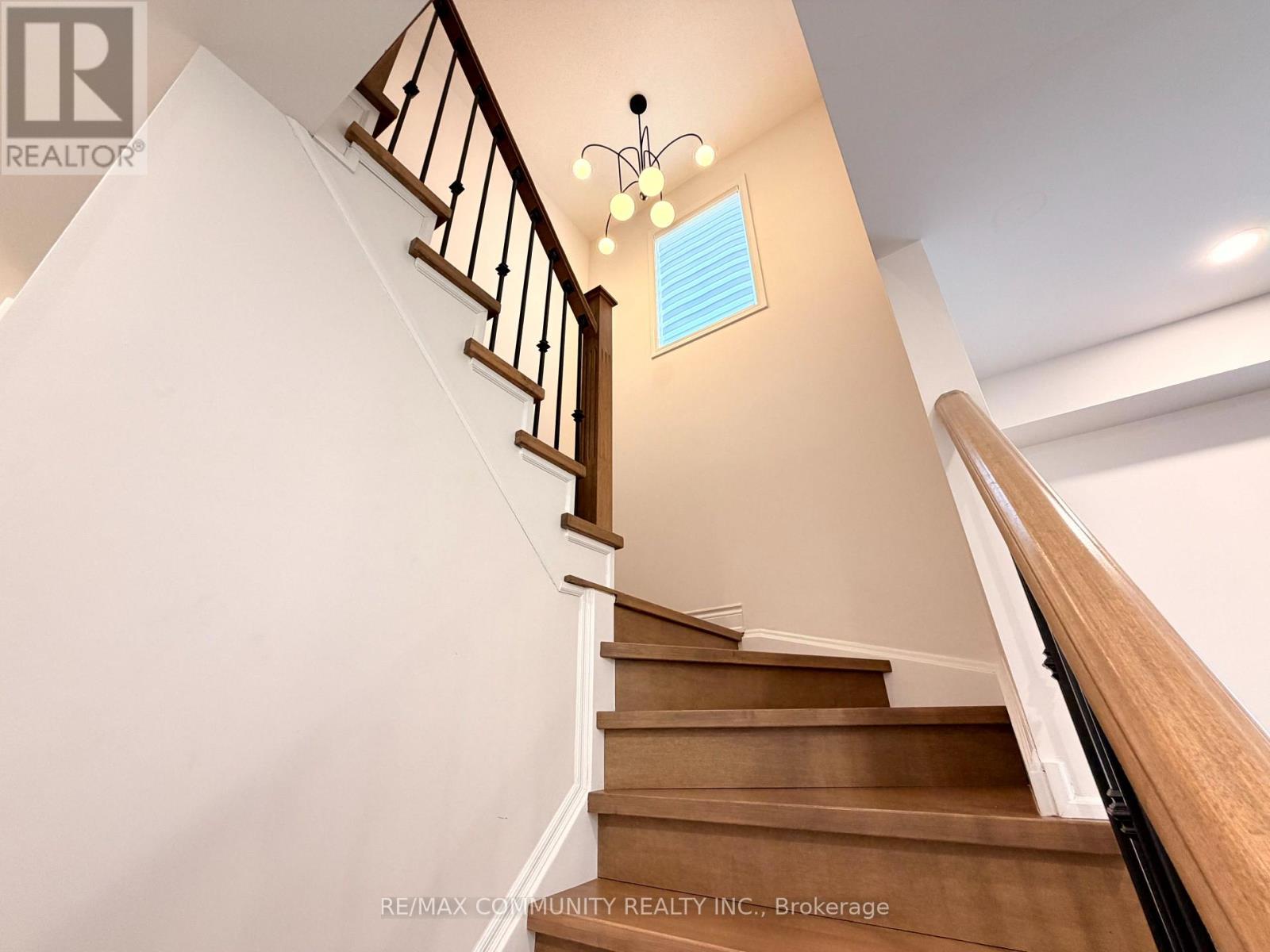 2557 Bandsman Crescent Property Photo 15