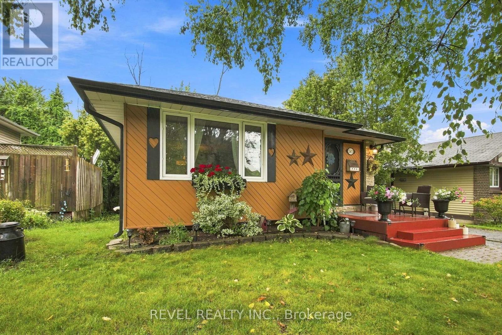 562 Capilano Crescent Property Photo 1