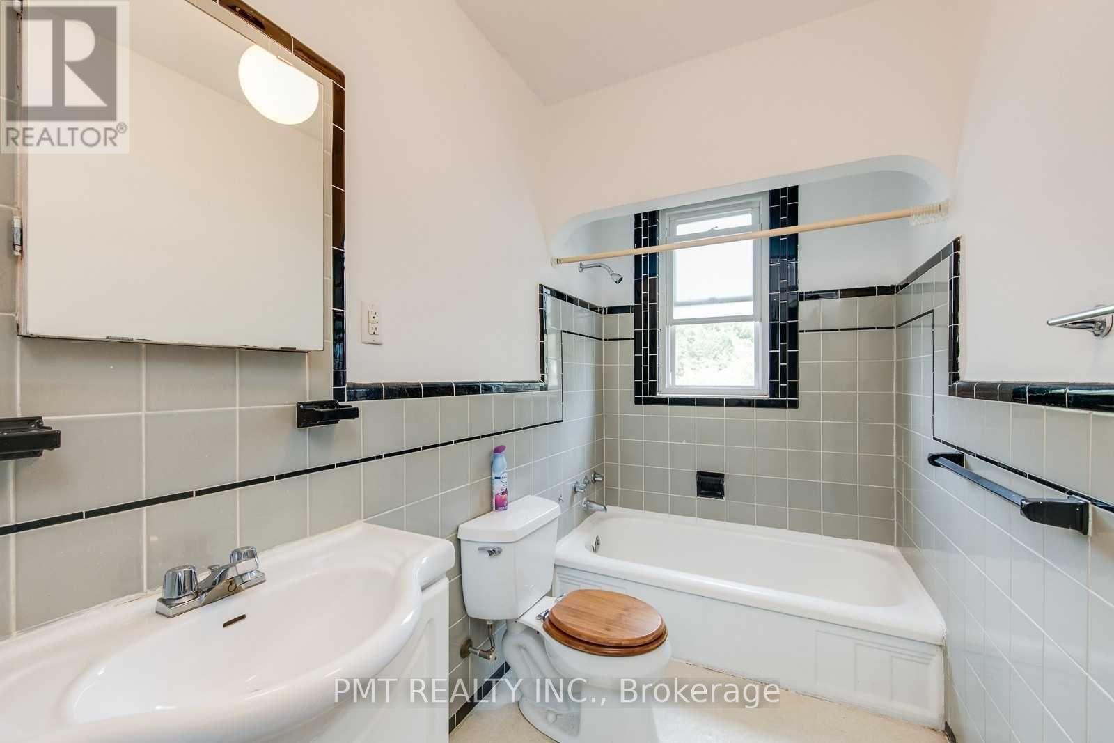 6 - 58 Leyton Avenue Property Photo 11