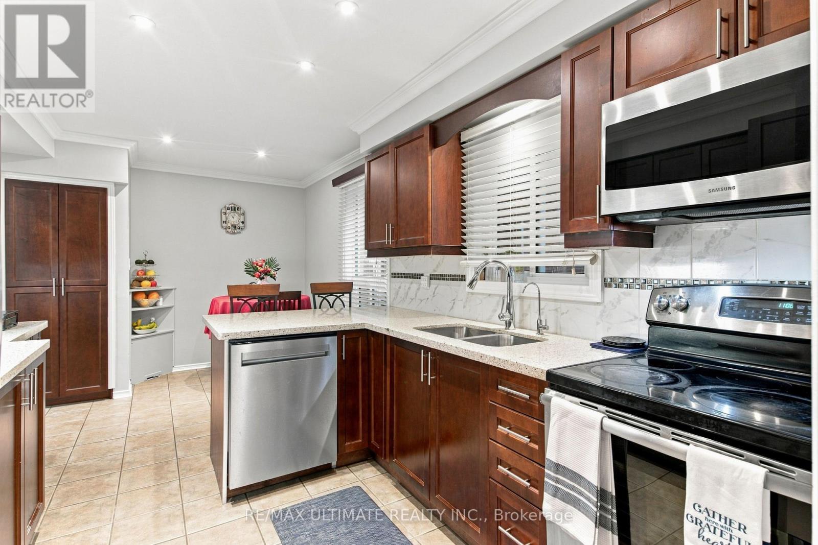 73 Cluett Drive Property Photo 12
