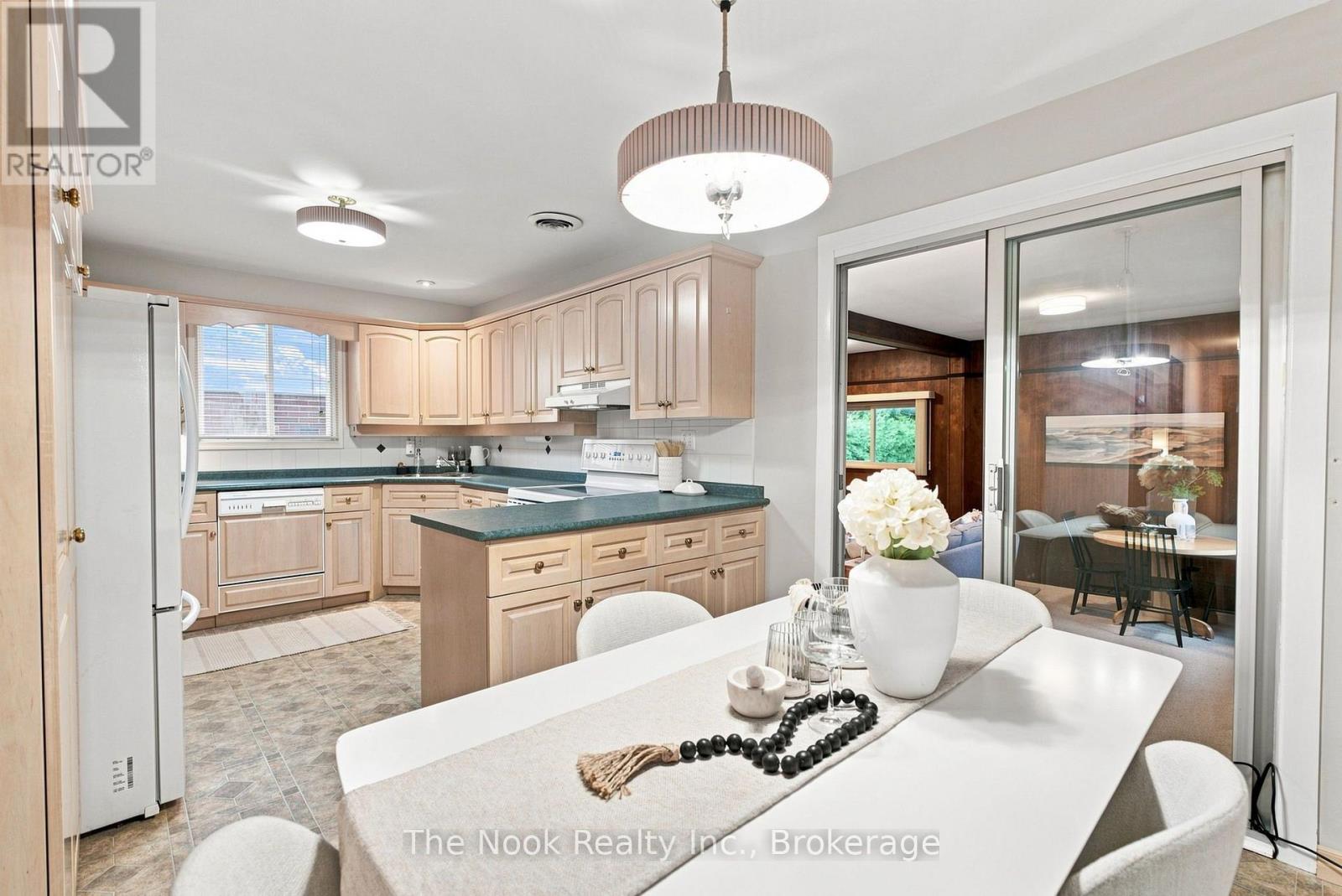 355 Ridgeway Avenue Property Photo 15