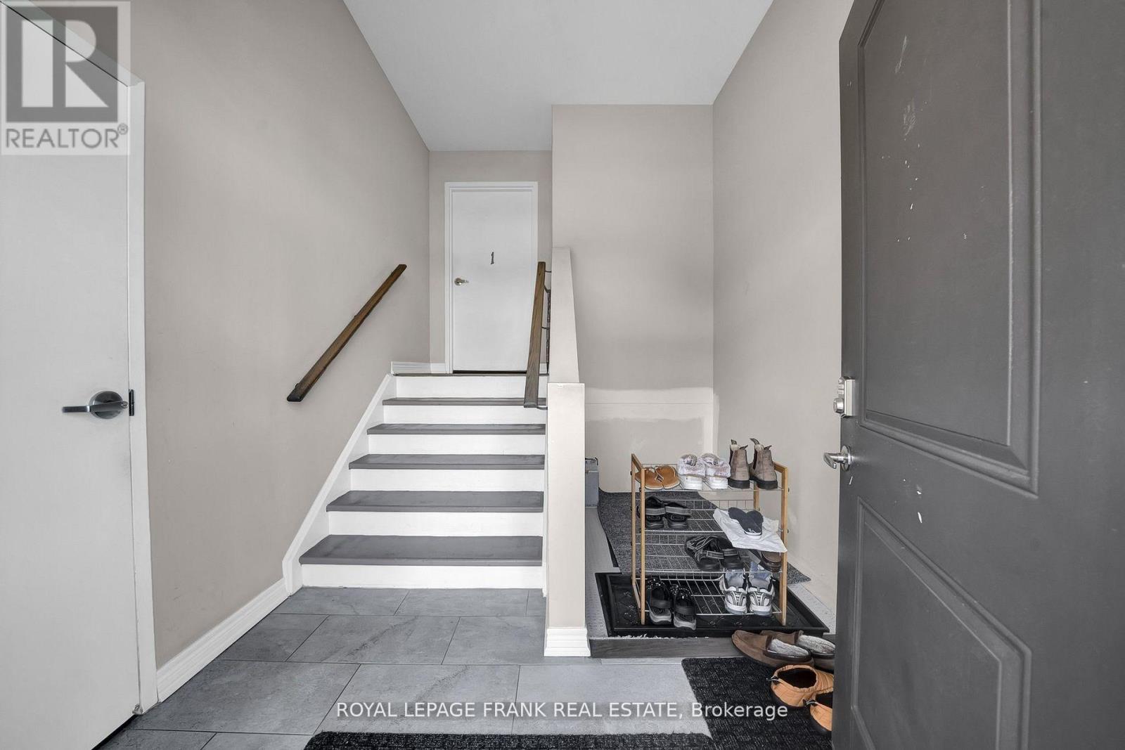 398 Olive Avenue Property Photo 4