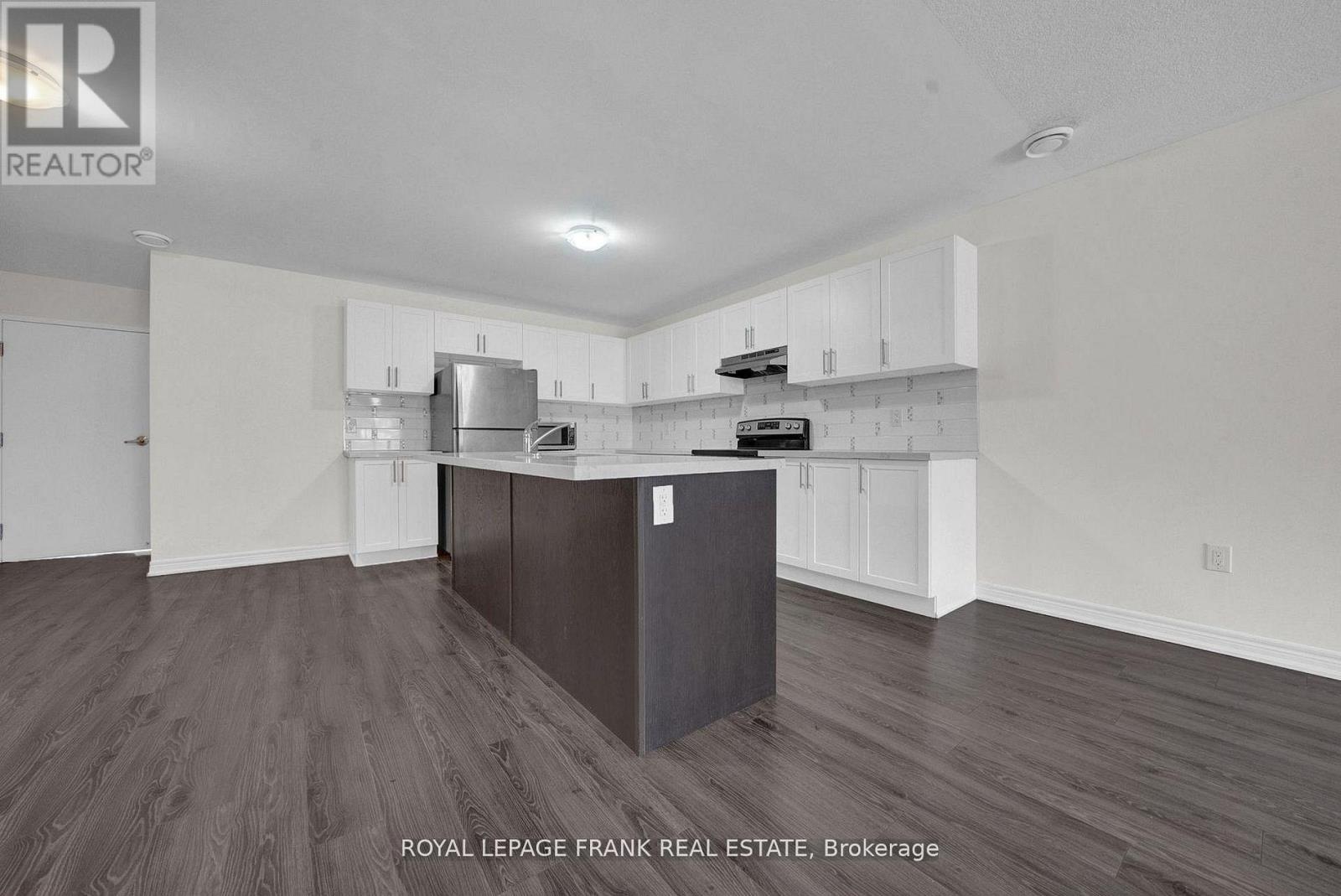 402 Olive Avenue Property Photo 8