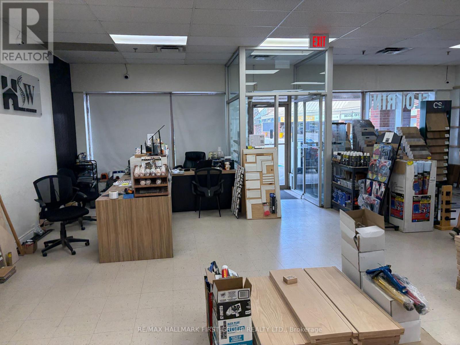 14 - 250 Bayly Street W Property Photo 4