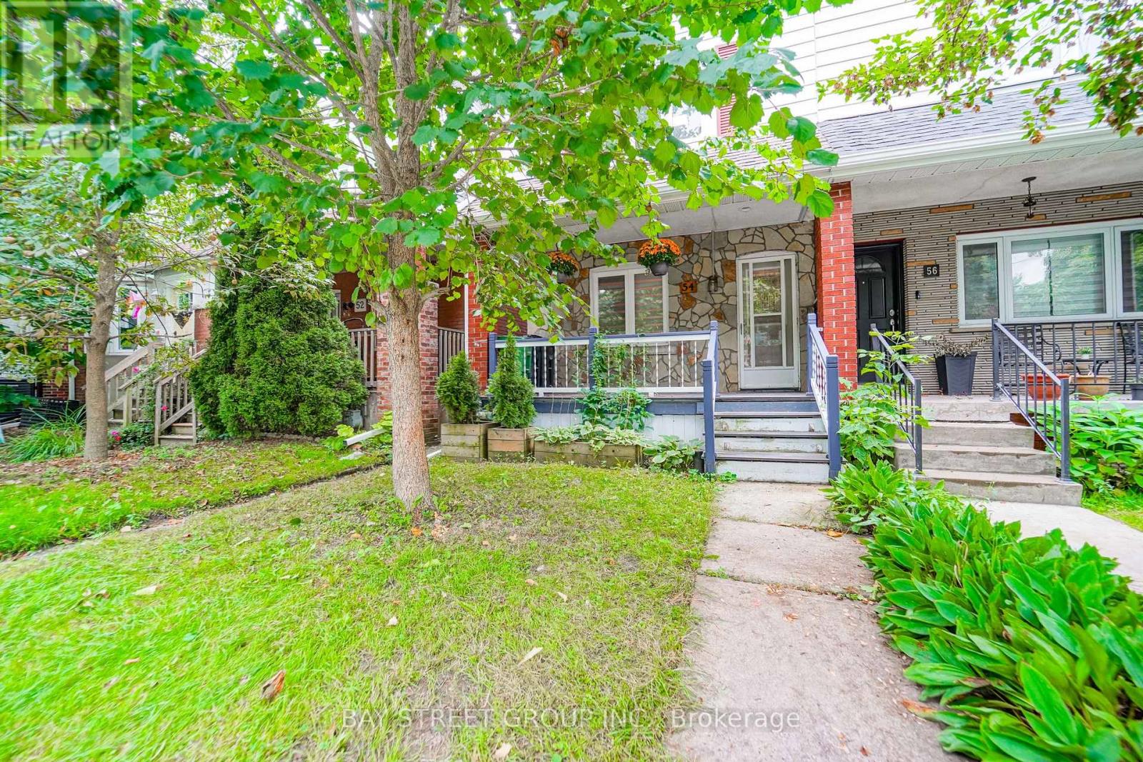 54 THYRA AVENUE