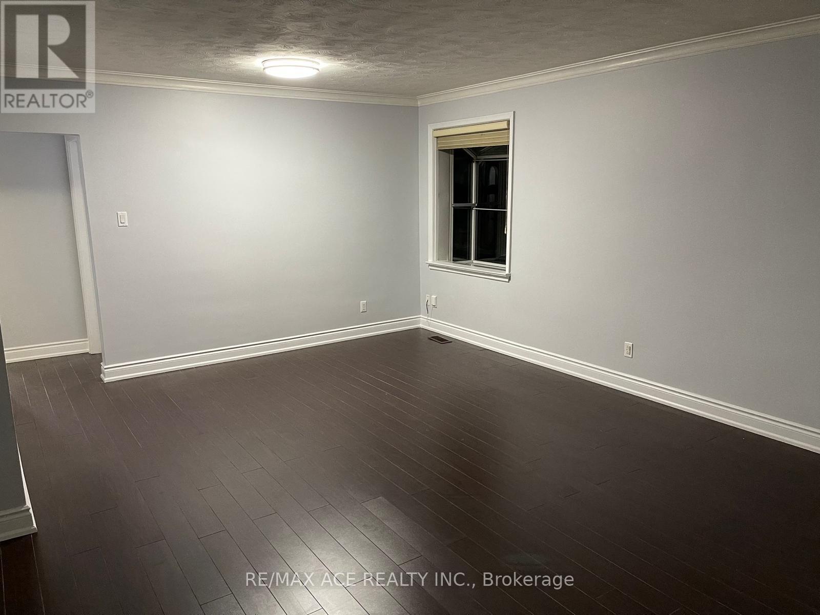 55 Brenda Crescent Property Photo 4