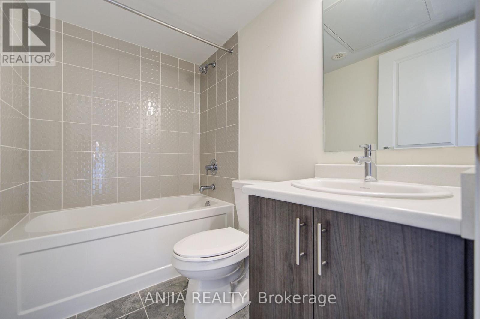 21 - 235 Mclevin Avenue Property Photo 16
