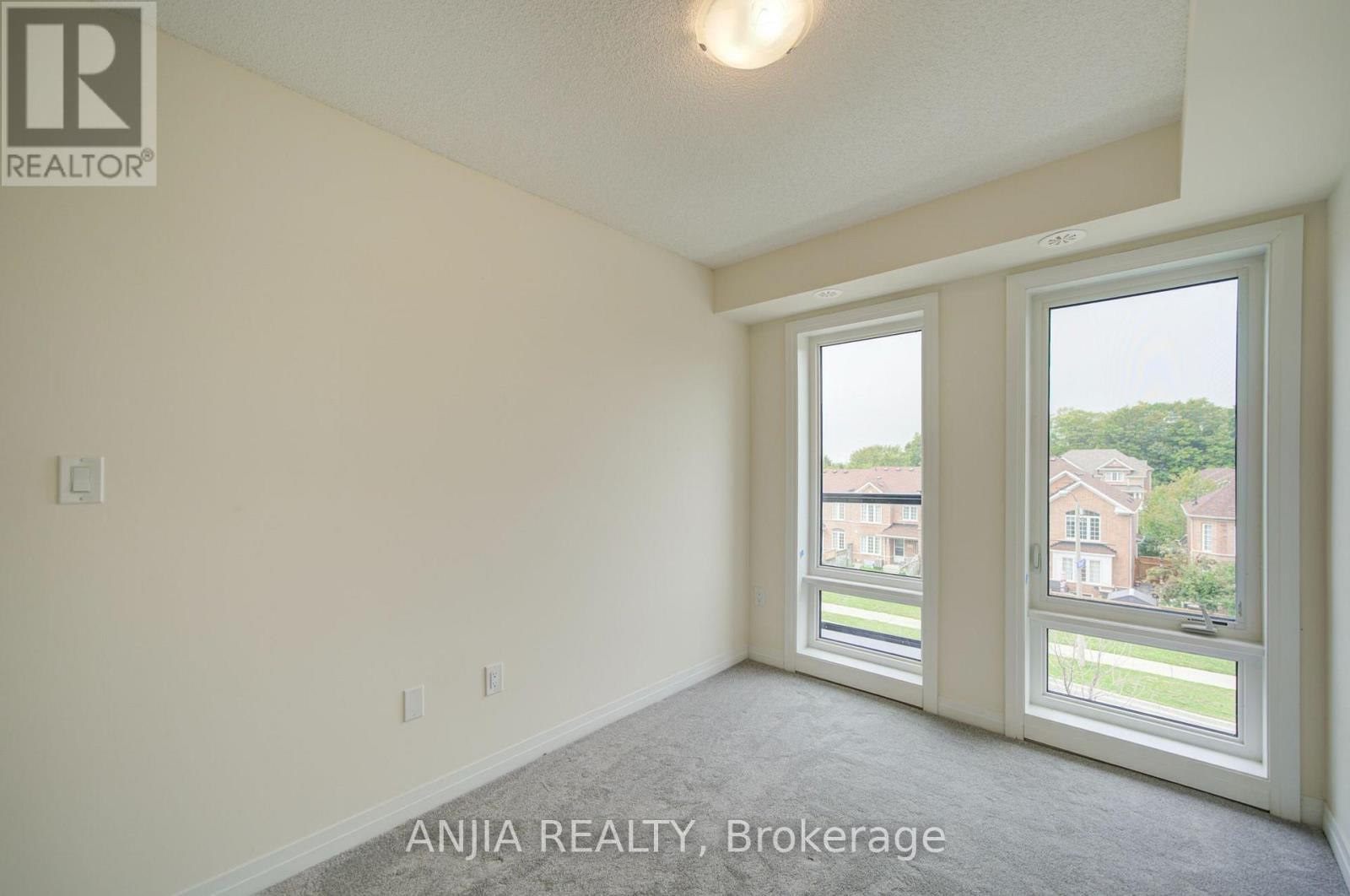 21 - 235 Mclevin Avenue Property Photo 19