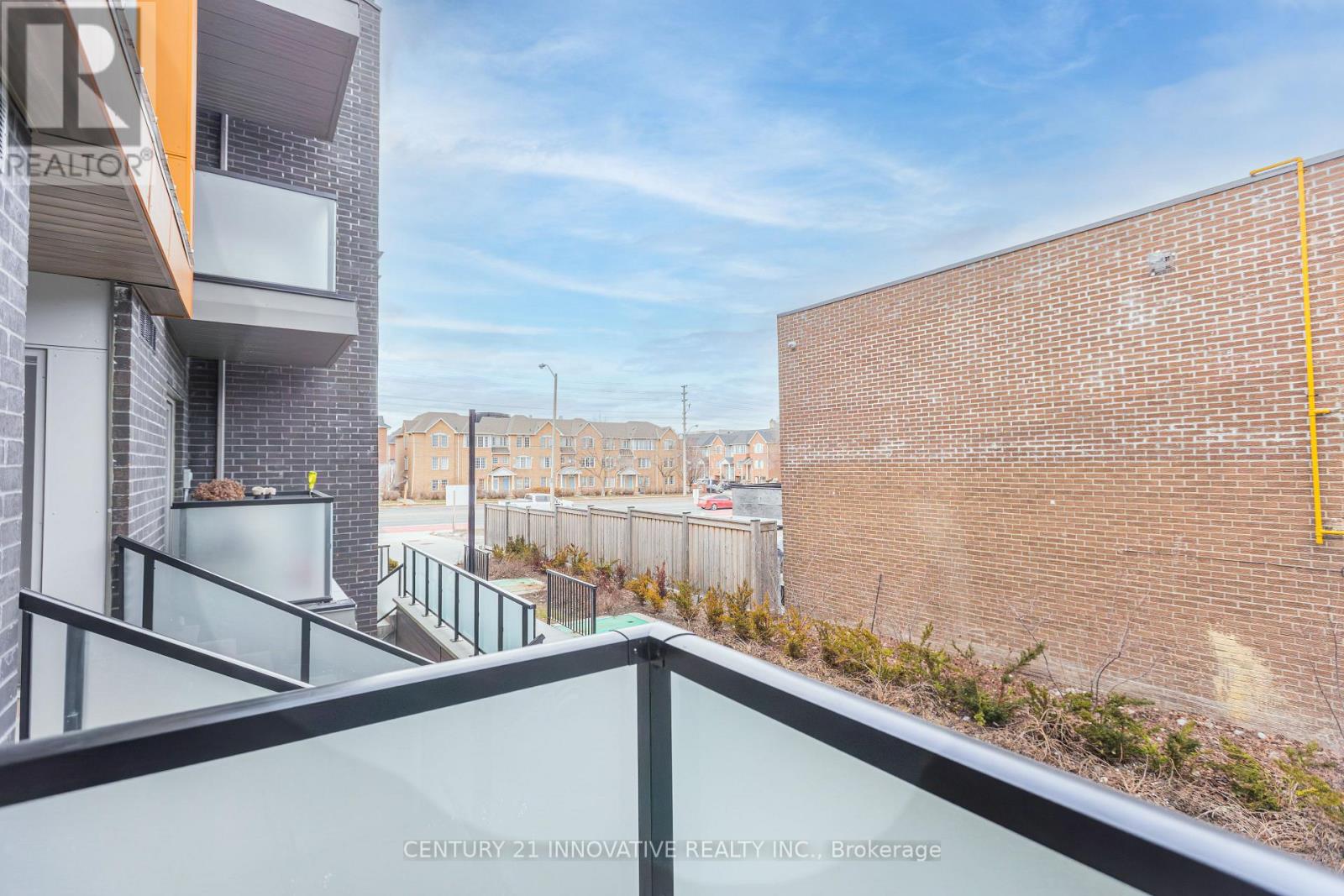 511 - 2791 Eglinton Avenue E Property Photo 1