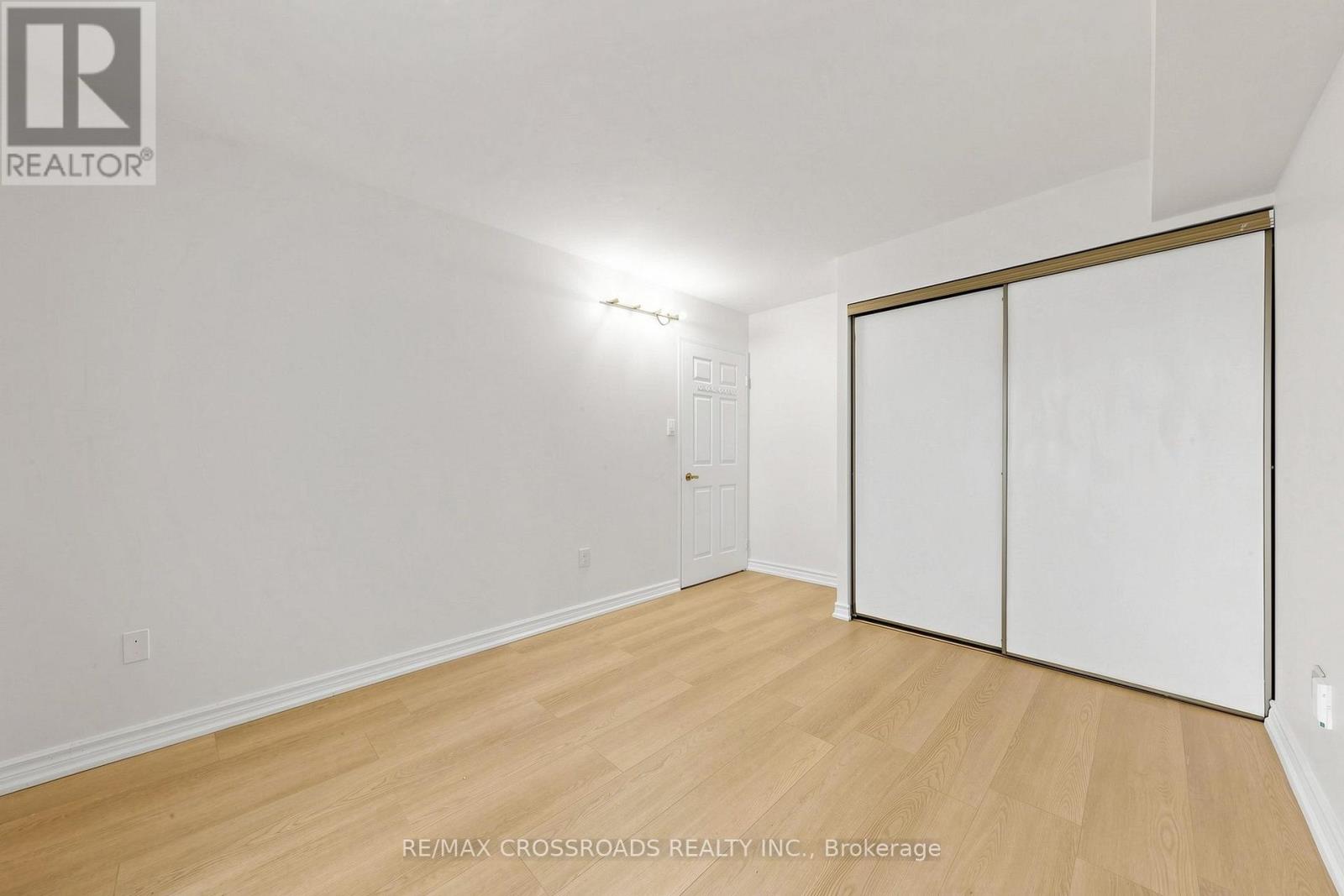 511 - 3233 Eglinton Avenue E Property Photo 22