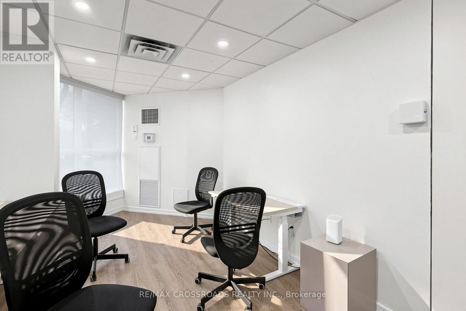 511 - 3233 Eglinton Avenue E Property Photo 40