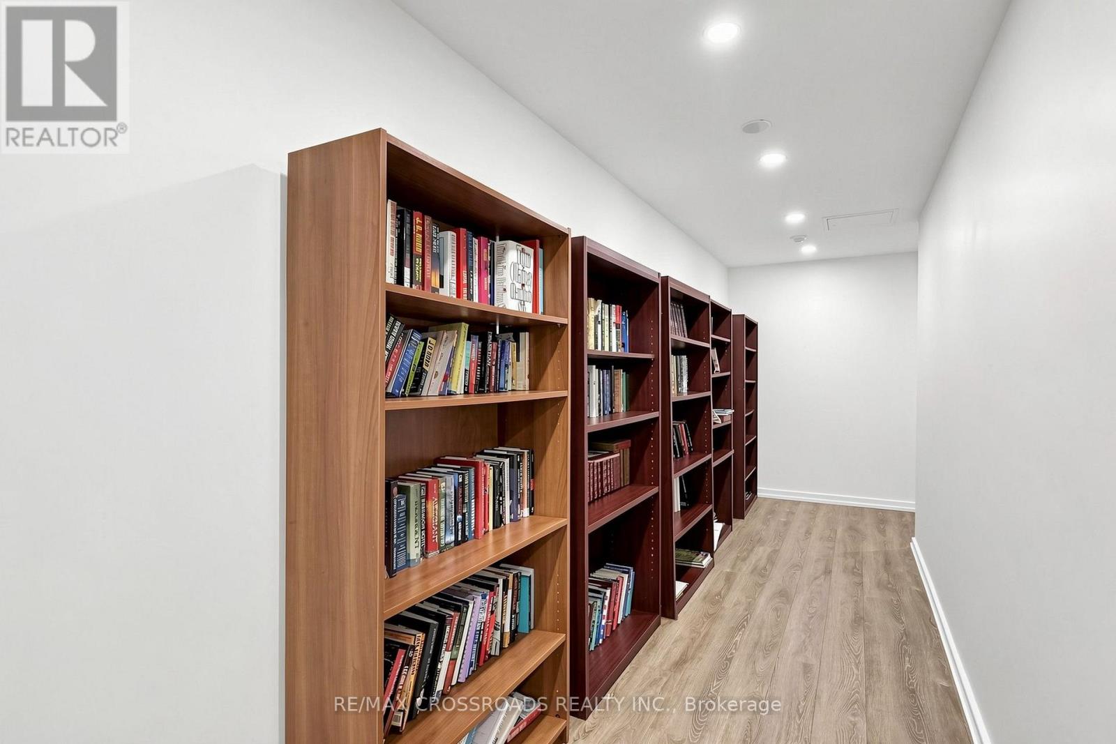 511 - 3233 Eglinton Avenue E Property Photo 42