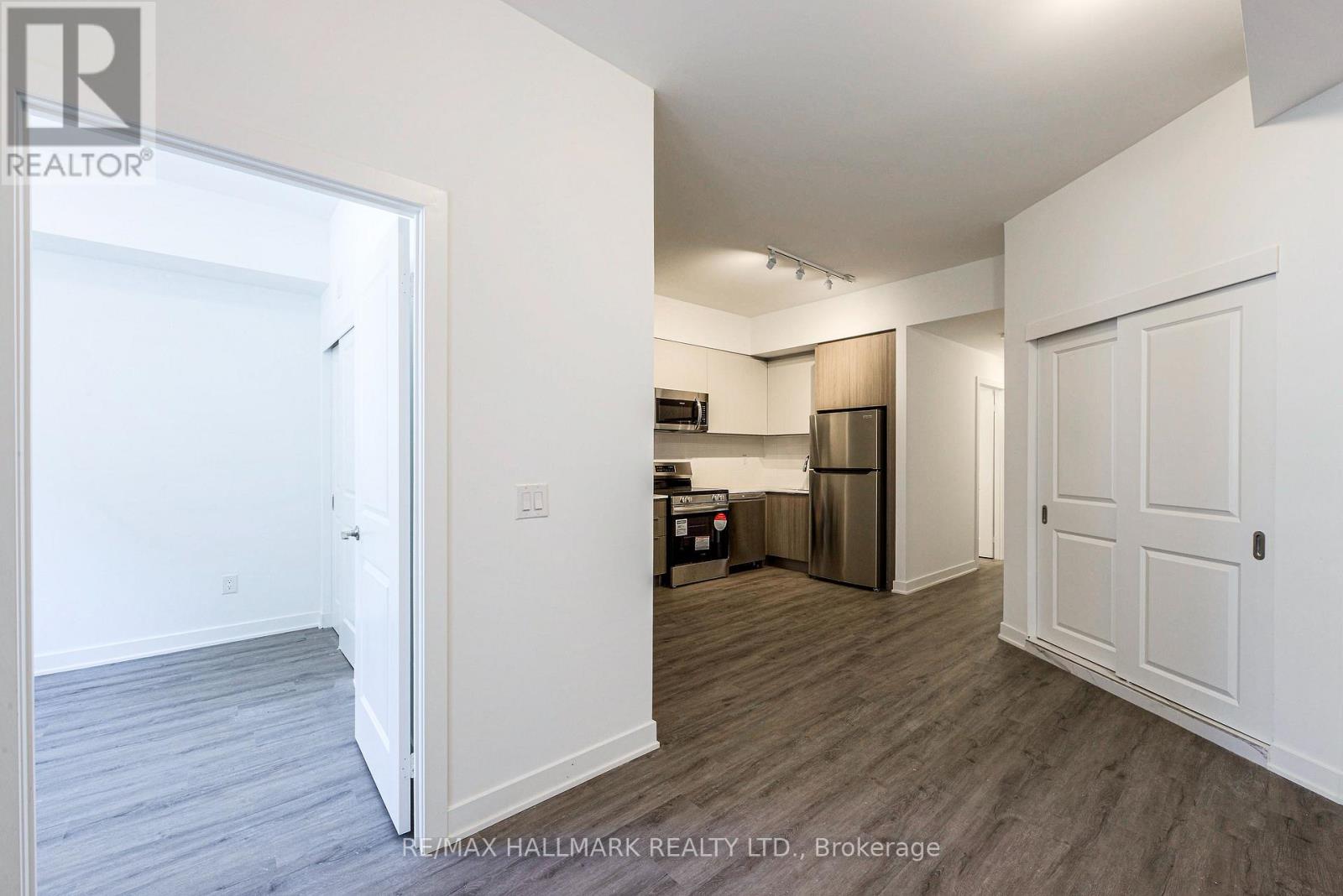 125 - 37 DANFORTH ROAD