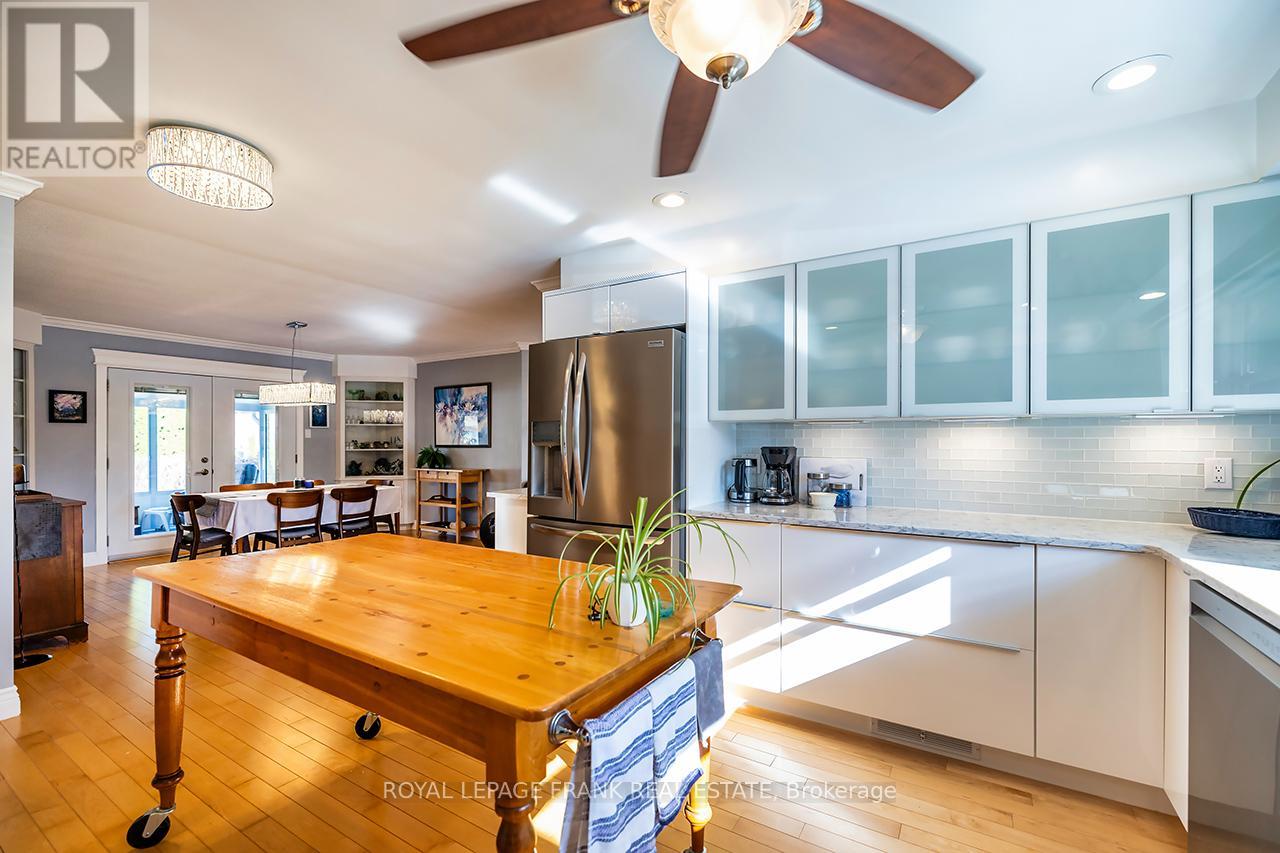 1695 Scugog Street Property Photo 11