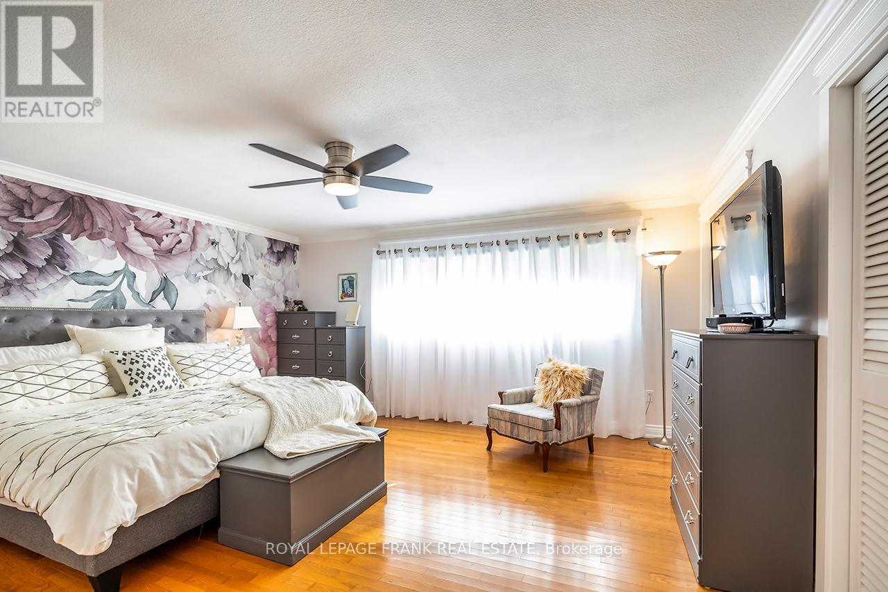 1695 Scugog Street Property Photo 18