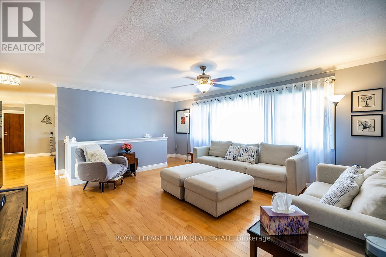 1695 Scugog Street Property Photo 25