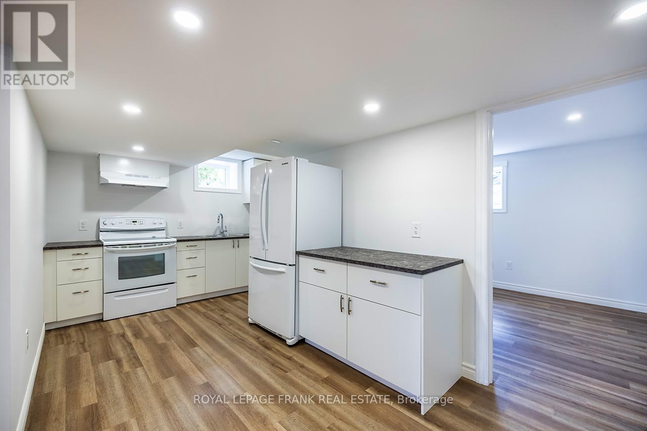1695 Scugog Street Property Photo 30