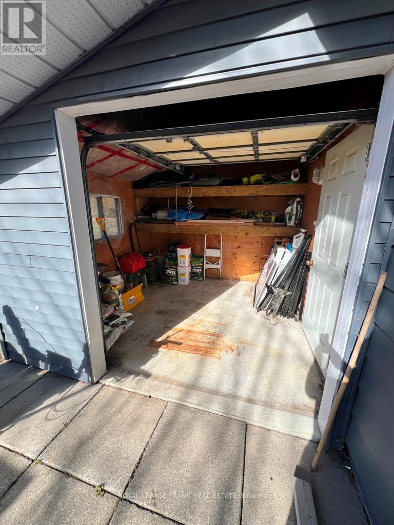 1695 Scugog Street Property Photo 46
