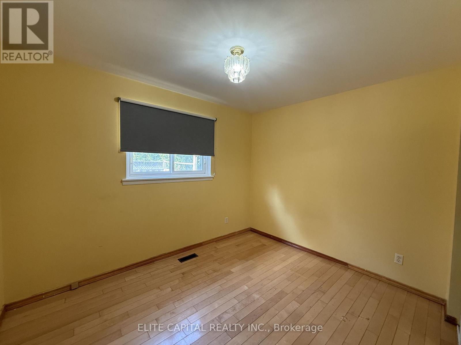332 Burrows Hall Boulevard Property Photo 5