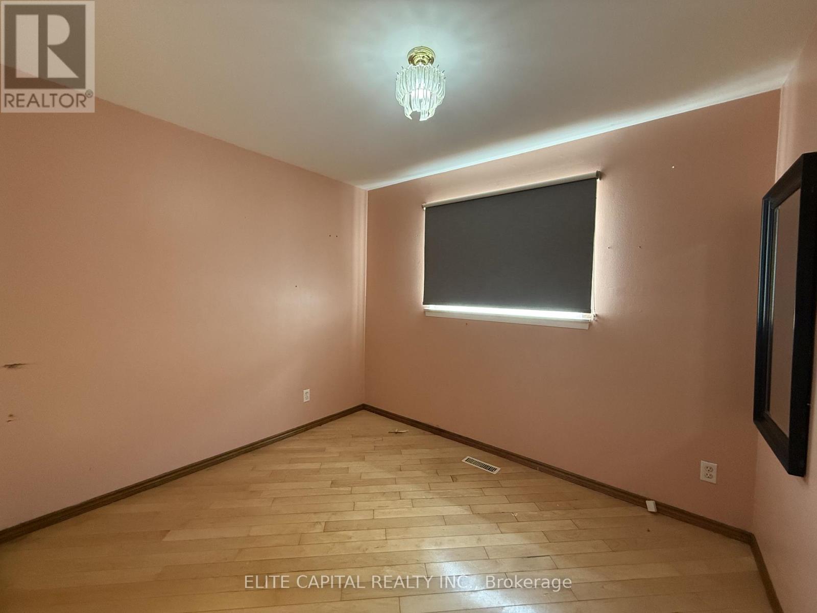 332 Burrows Hall Boulevard Property Photo 6