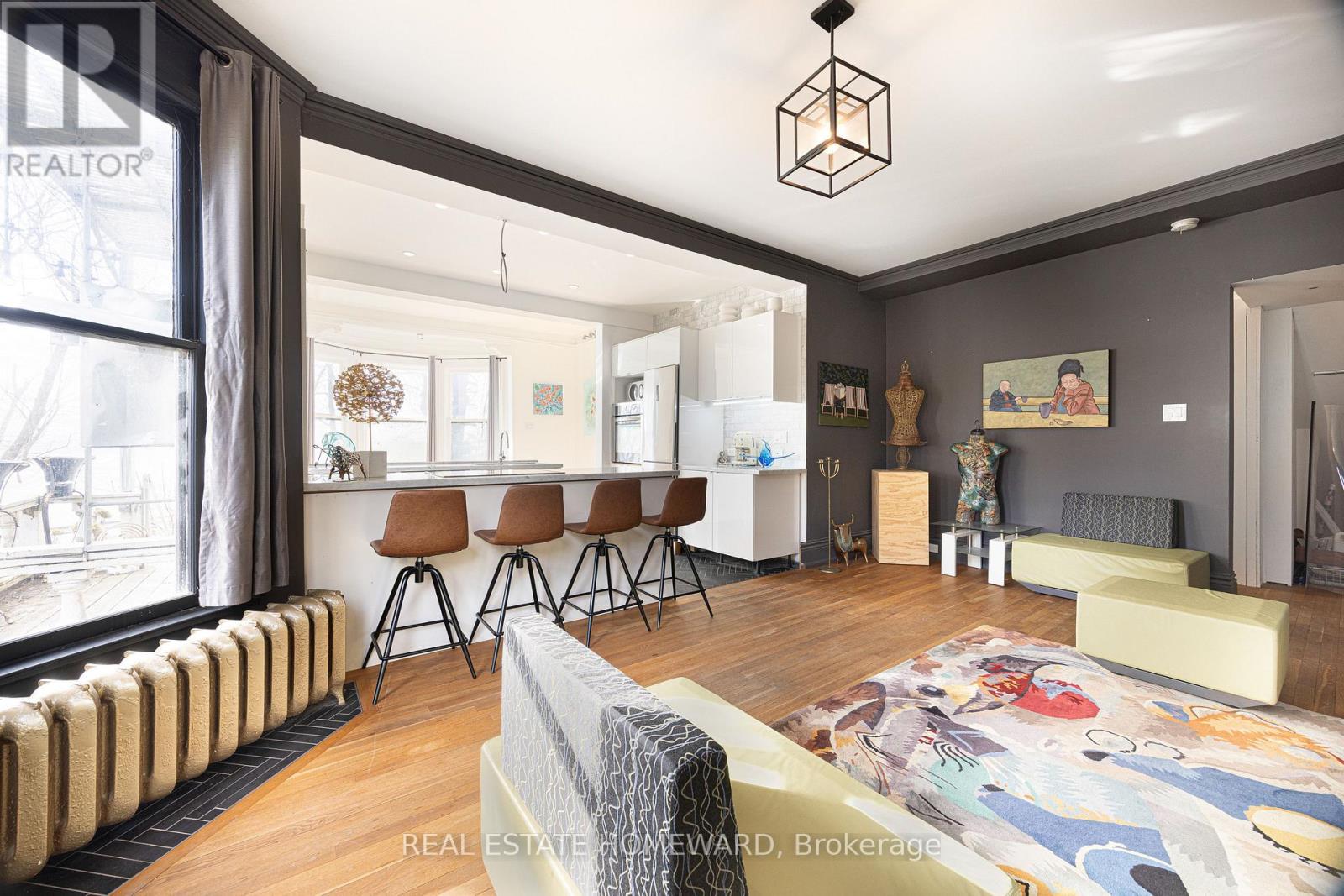 3025 Queen Street E Property Photo 35