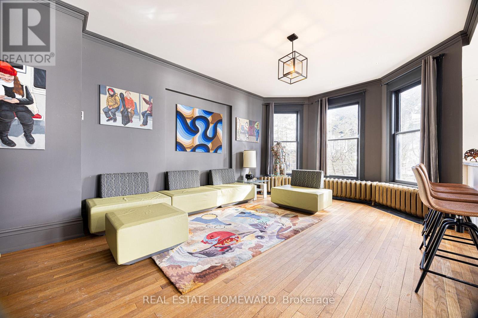 3025 Queen Street E Property Photo 43