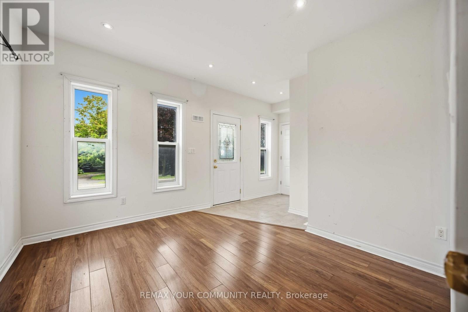 4973 Old Brock Road Property Photo 3