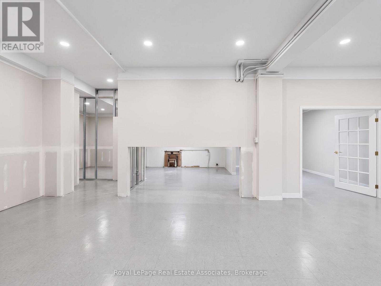 1597 Queen Street E Property Photo 13