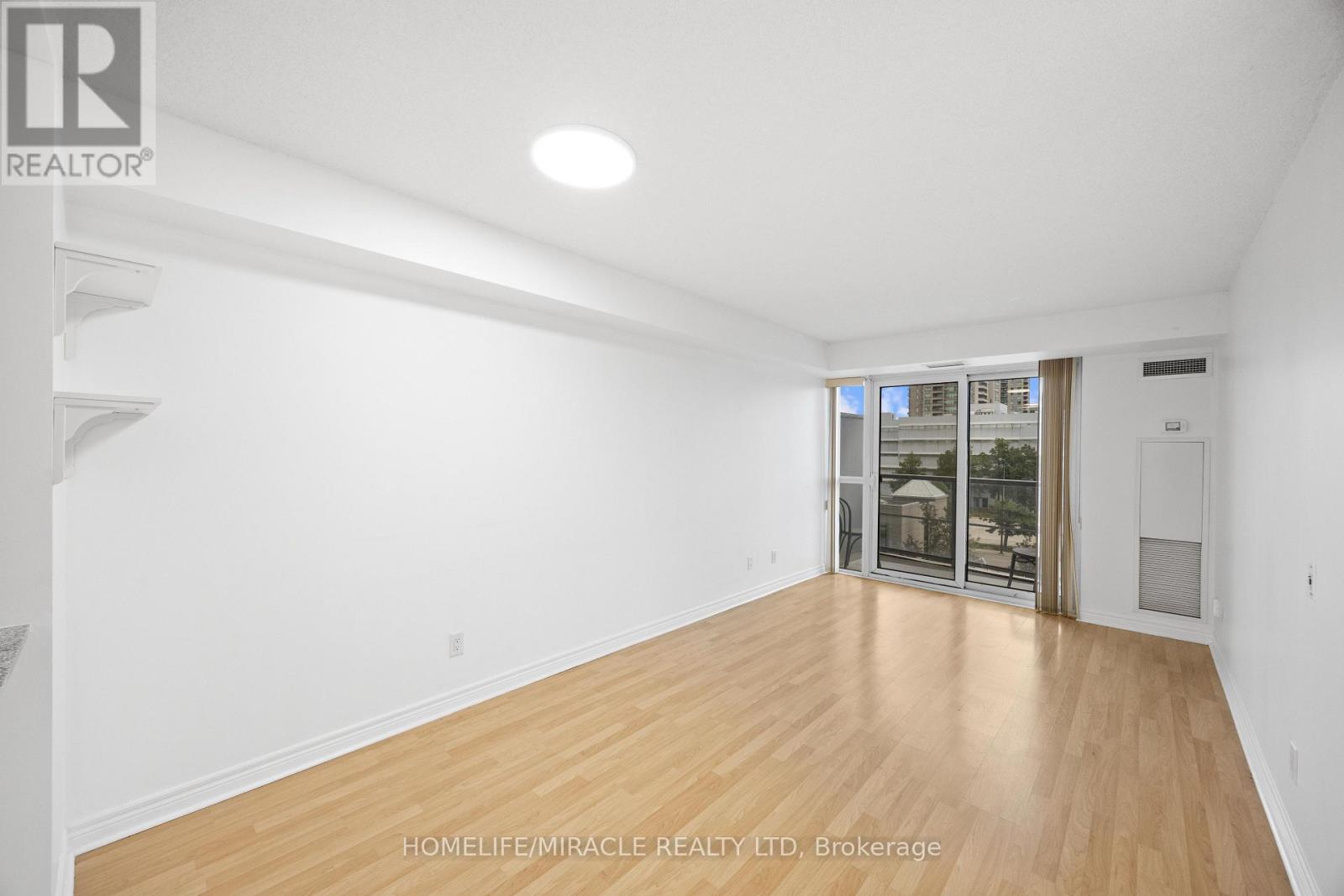 410 - 83 Borough Drive Property Photo 11