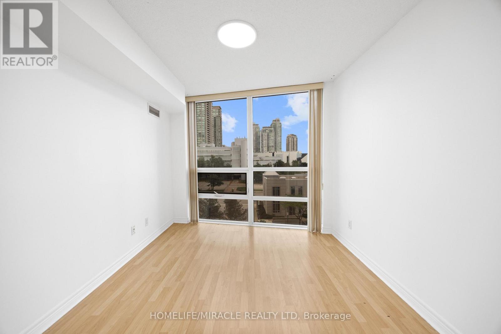410 - 83 Borough Drive Property Photo 24