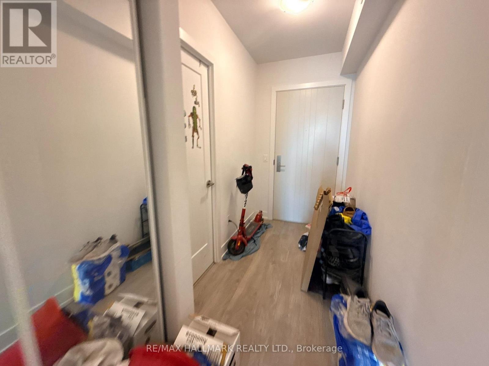 1501 - 2550 Simcoe Street N Property Photo 2