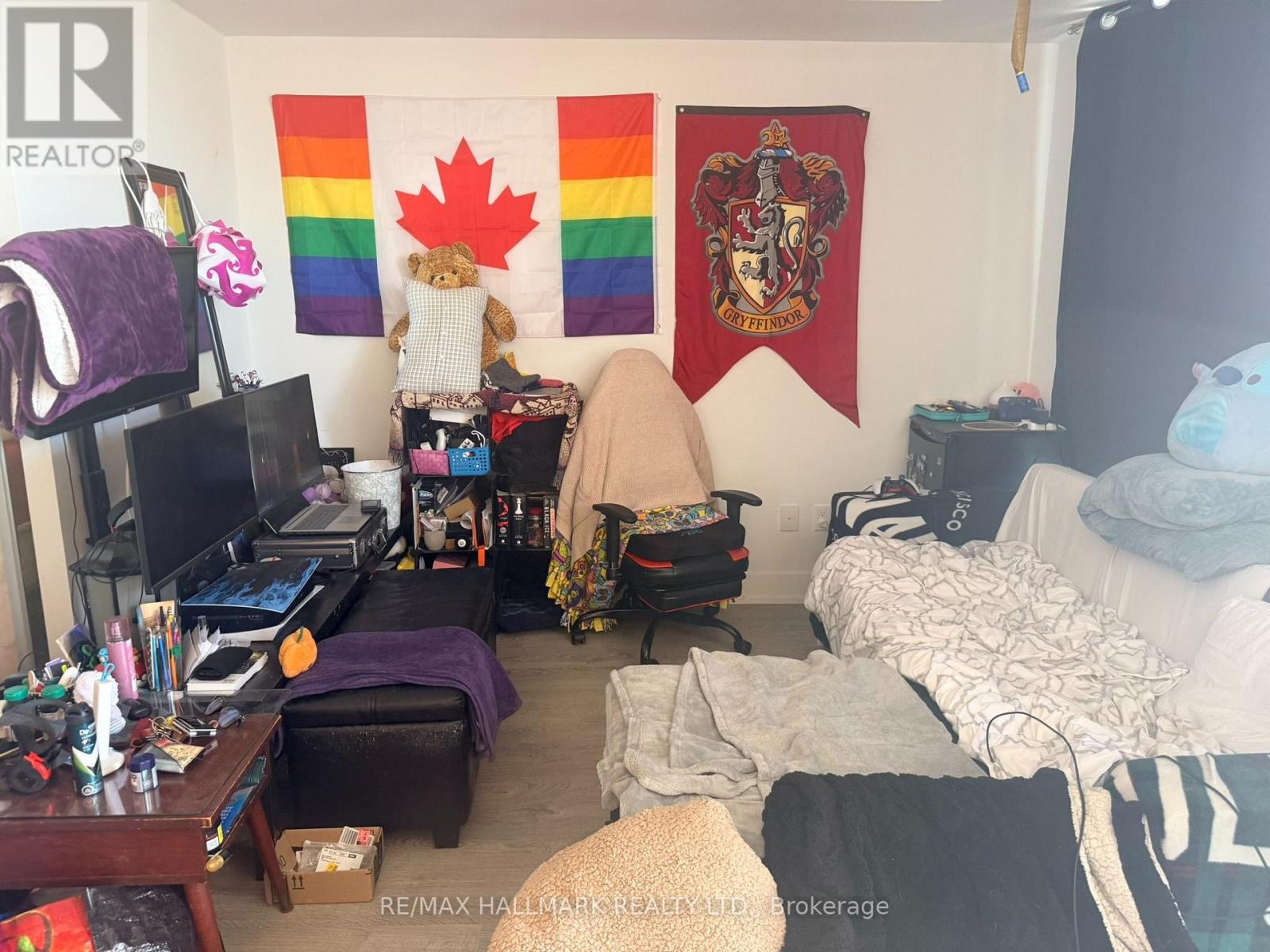 1501 - 2550 Simcoe Street N Property Photo 4