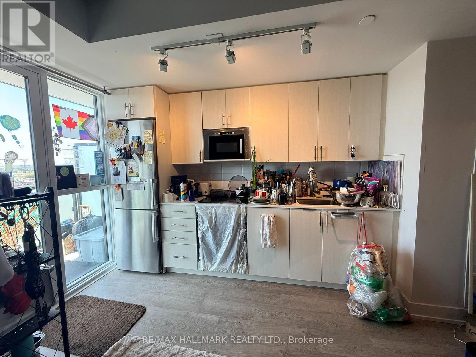 1501 - 2550 Simcoe Street N Property Photo 5