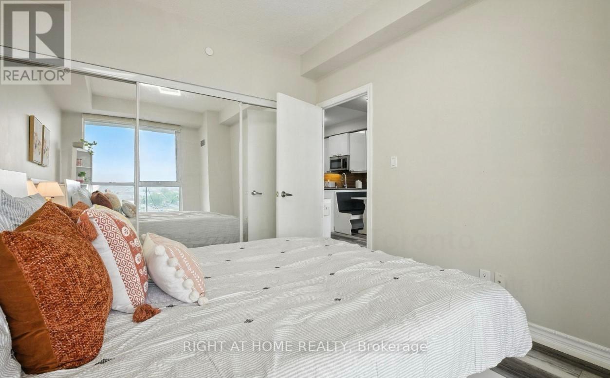 607 - 1328 Birchmount Road Property Photo 6