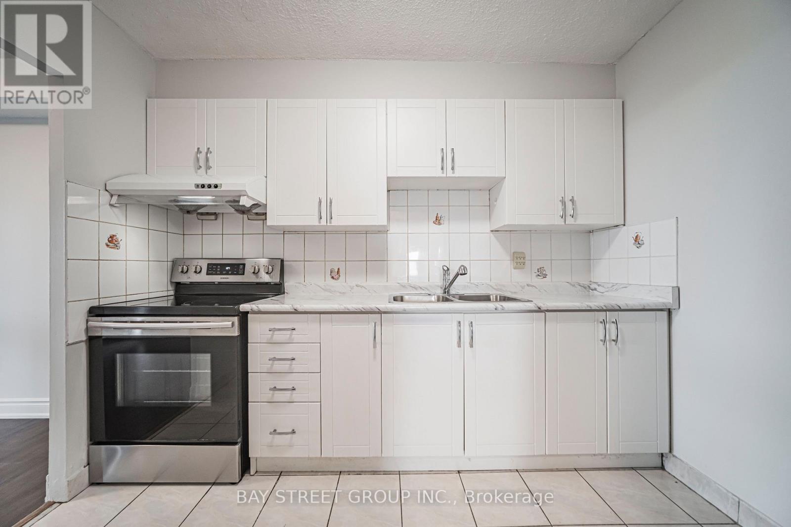 1401 - 4101 Sheppard Avenue E Property Photo 9