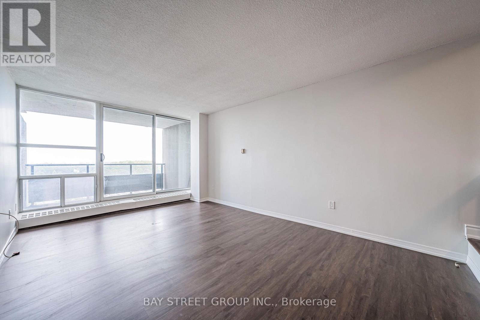 1401 - 4101 Sheppard Avenue E Property Photo 12