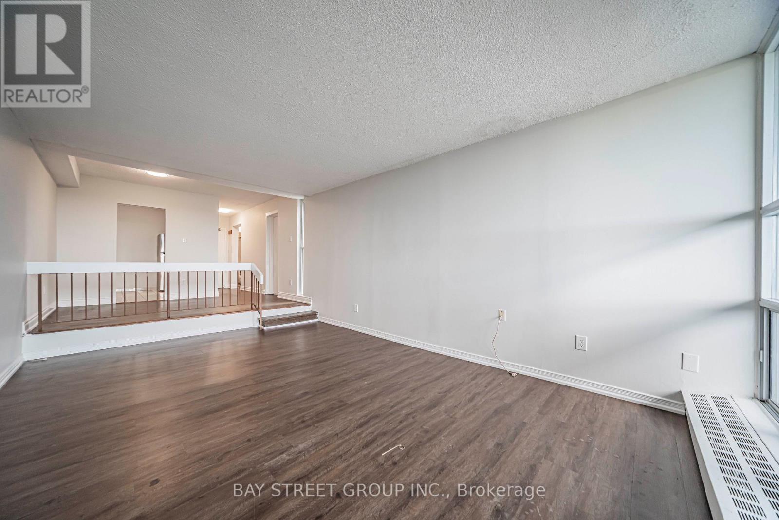 1401 - 4101 Sheppard Avenue E Property Photo 14